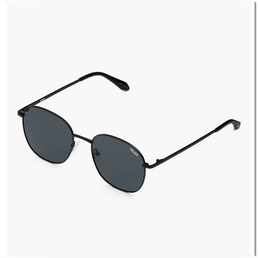 Quay Jezabell Polarized Sunglasses - Picture 2 of 2